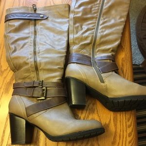 Tall boots size 10 WIDE width like new Lane Bryant